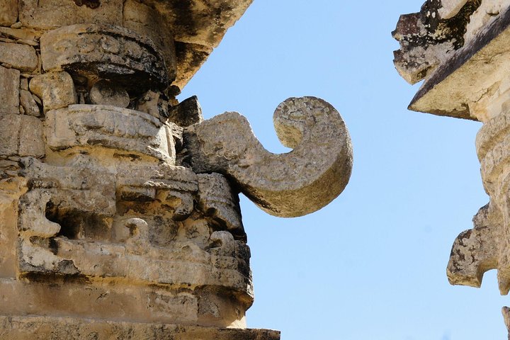 Chichen Itza Premium Access 2026: Chichen Itza, Beautiful Cenote and Valladolid All Inclusive Tour