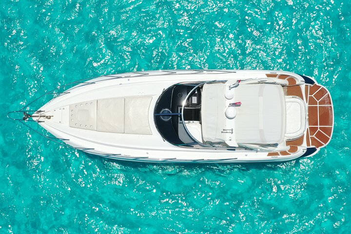 Private Premium Yacht 46FT Rental in Cancún | 2026 VIP Concierge