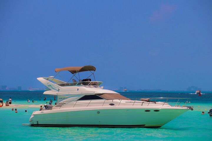 Rent a Private 46ft Yacht in Cancun | 2026 VIP Concierge
