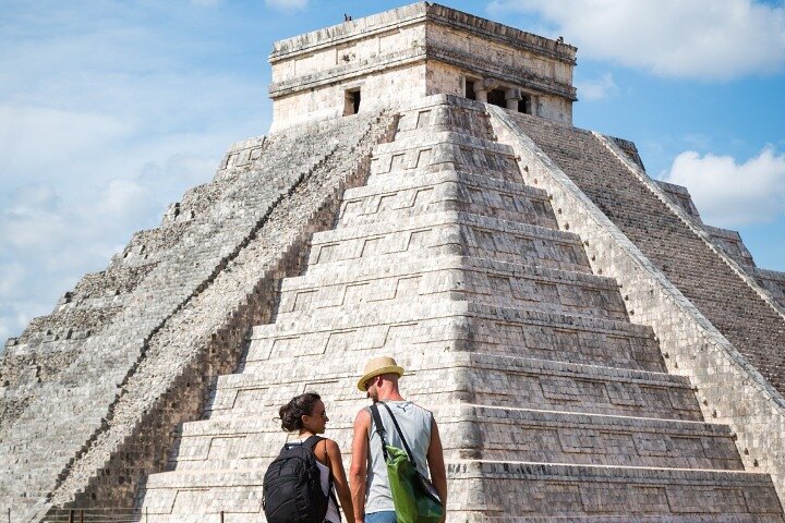 Chichen Itza Premium Access 2026: Early morning Chichen Itza Tour: Cenote and Tequila Tasting