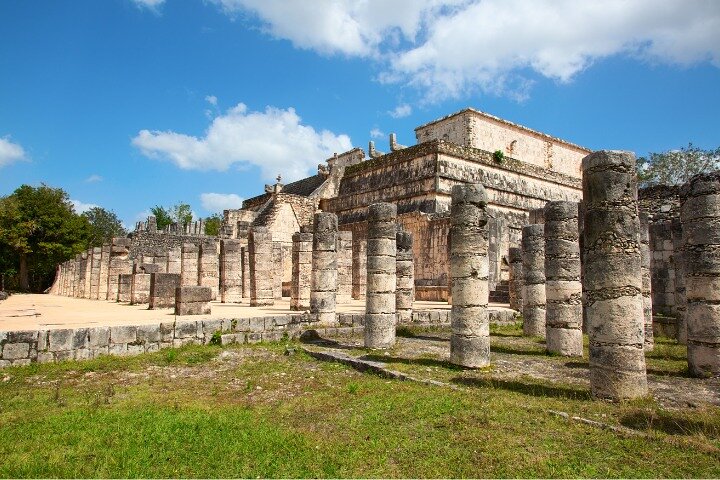 Chichen Itza Premium Access 2026: Early morning Chichen Itza Tour: Cenote and Tequila Tasting