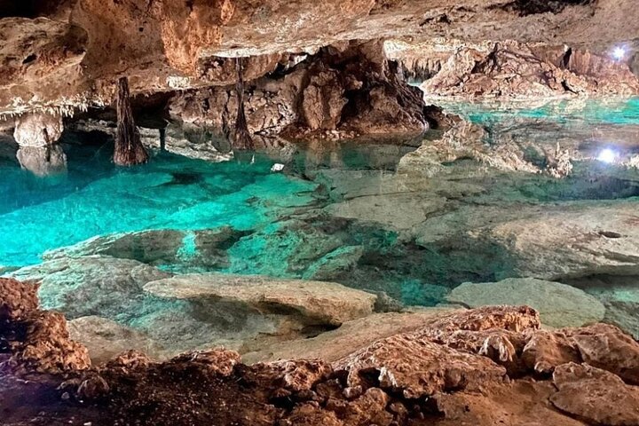 Cancun Extreme Local Adventure: Cancun: Sea turtles and Cenote Tour With Pick Up from your Hotel